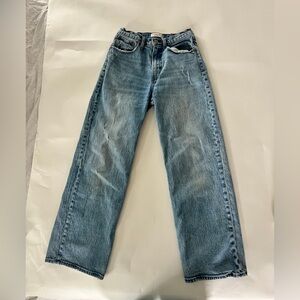 Abercrombie & Fitch Light medium wash 90’s baggy jeans